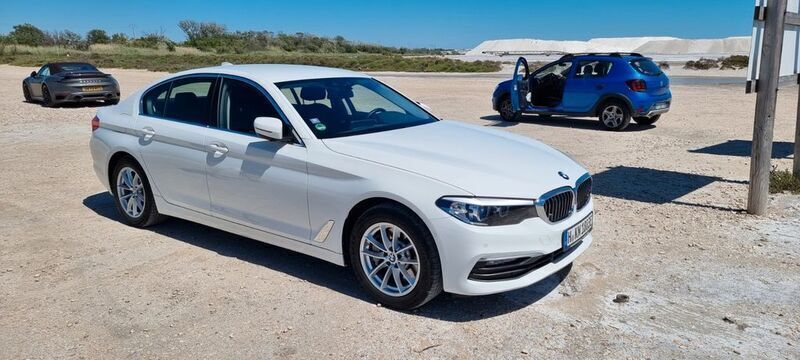 Weiß Gebraucht 2020 BMW 530e Limousine | 24.850 € - Bild 1/4