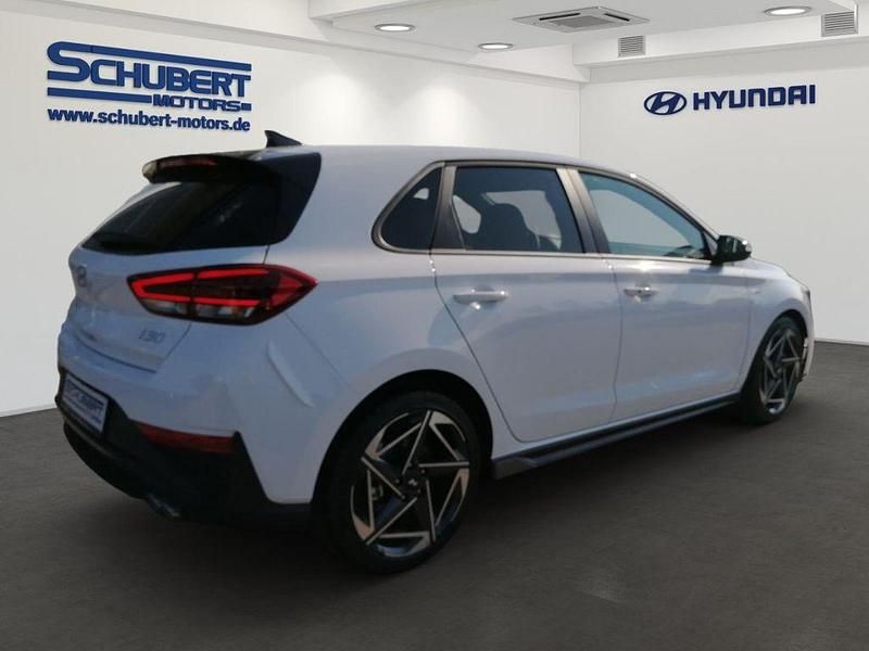 Neu Hyundai i30 N Line 150 PS (110 kW) 2026 Atlas white Limousine