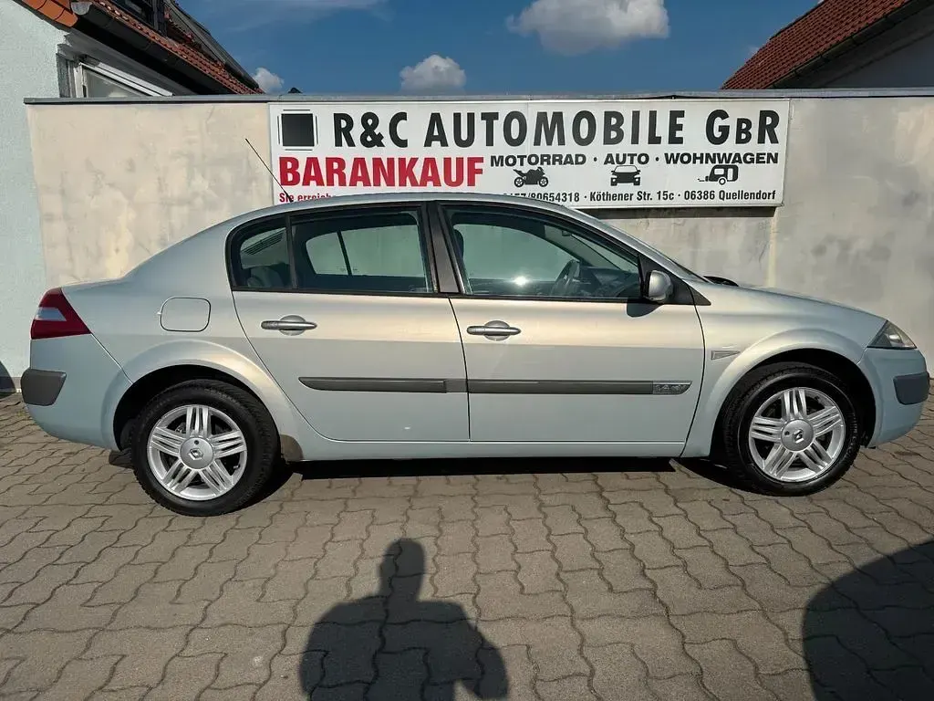 Gebraucht Renault Mégane Privilege 98 PS (72 kW) 2004 Silber Limousine