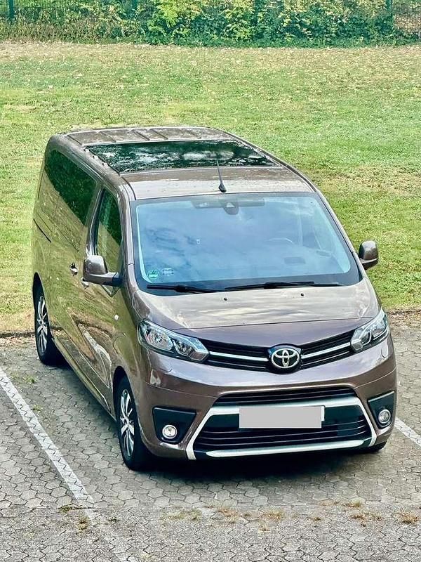 Gebraucht 2019 Toyota Proace Verso Comfort Kombi | 27.490 € (Superpreis) - Bild 1/4