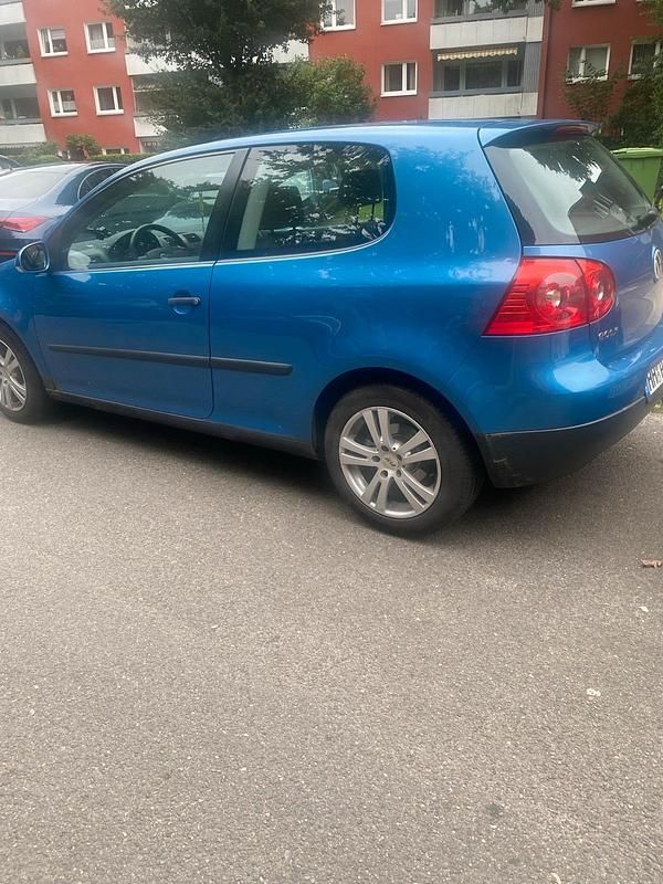 Gebraucht VW Golf IV 2004 Blau Kleinwagen