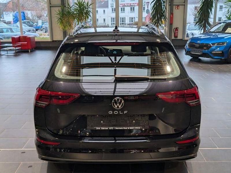 Gebraucht VW Golf VIII Life 150 PS (110 kW) 2022 Schwarz Kombi