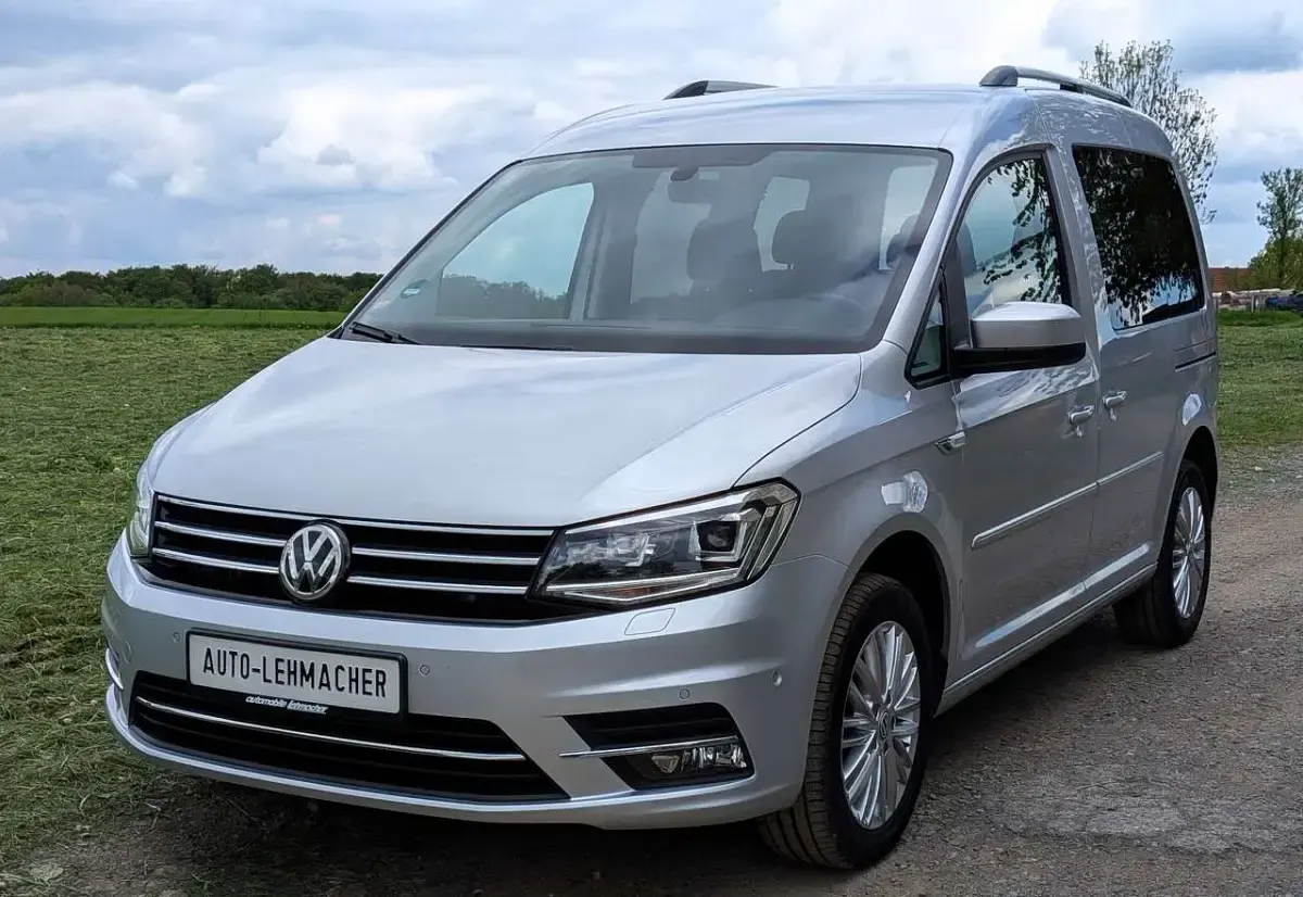 Gebraucht VW Caddy Highline 150 PS (110 kW) 2020 Reflexsilber metallic Van / Kleinbus
