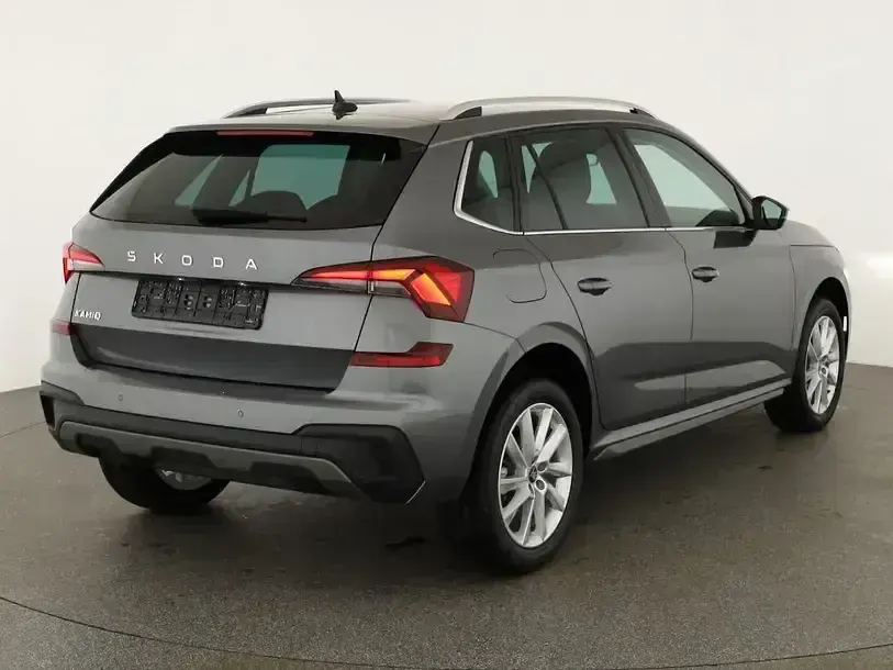 Neu Skoda Kamiq Selection 150 PS (110 kW) 2025 Graphite grau metallic SUV