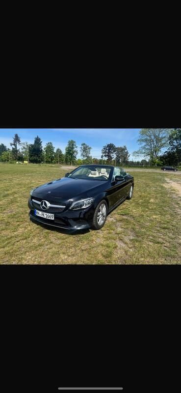 Schwarz Gebraucht 2019 Mercedes C300 AMG Cabrio | 32.499 € (Fairer Preis) - Bild 1/4