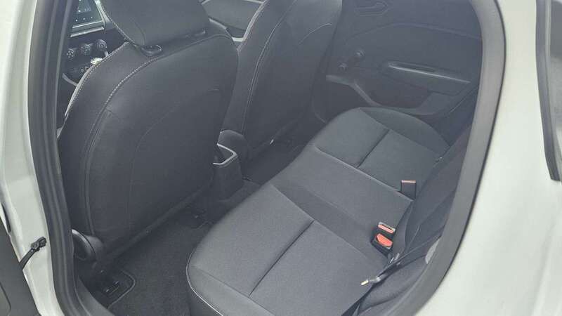 Neu Mitsubishi Colt Basis 67 PS (49 kW) 2025 Antartisweis Limousine