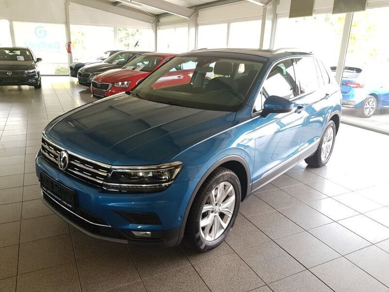 Gebraucht VW Tiguan Highline 179 PS (131 kW) 2018 Caribbean blue metallic SUV