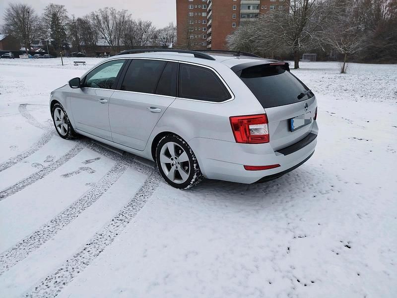 Gebraucht Skoda Octavia GreenLine 110 PS (80 kW) 2016 Silber Kombi