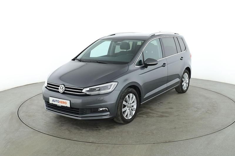 Gebraucht VW Touran Highline 150 PS (110 kW) 2019 Grau Van / Kleinbus