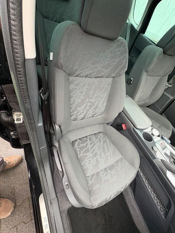 Gebraucht Peugeot 3008 Active 156 PS (114 kW) 2013 Schwarz Kombi