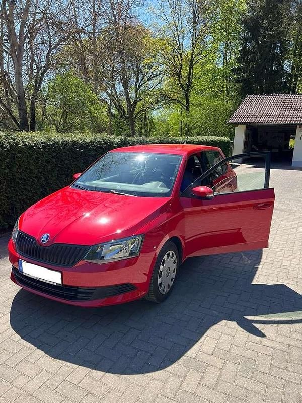 Gebraucht Skoda Fabia Cool Edition 60 PS (44 kW) 2017 Rot Kleinwagen
