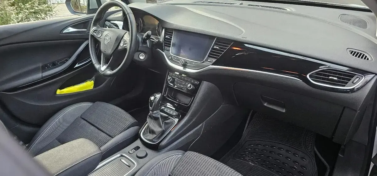 Gebraucht Opel Astra Elegance 131 PS (96 kW) 2020 Grau Kombi