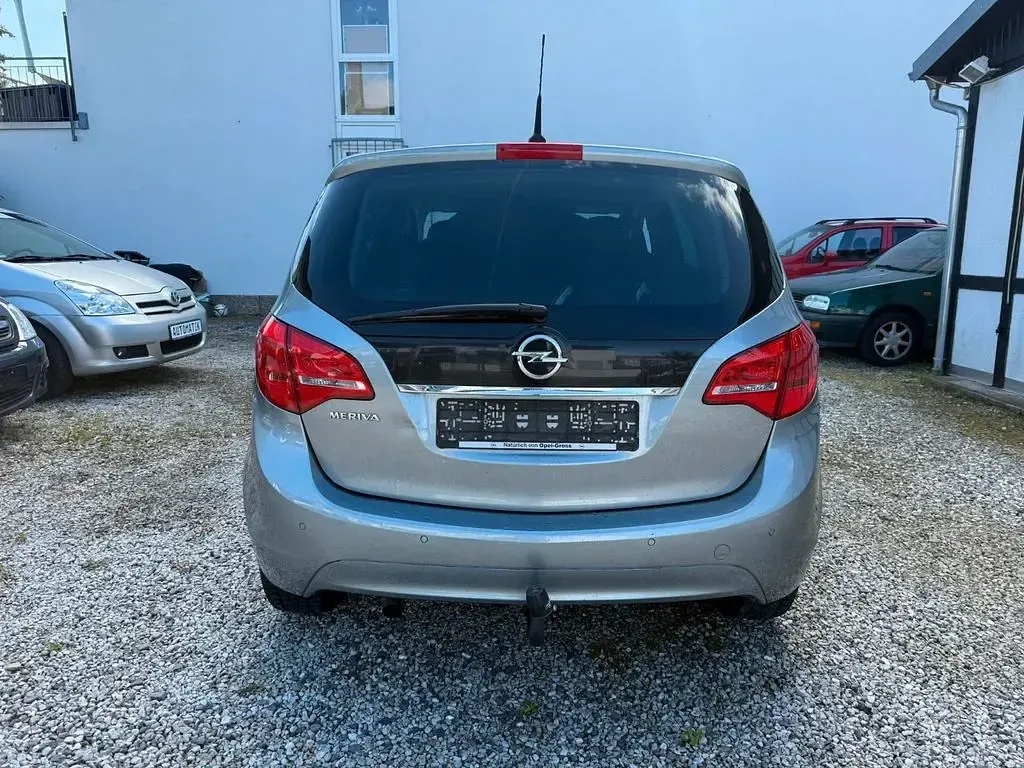 Gebraucht Opel Meriva 120 PS (88 kW) 2012 Silber Van / Kleinbus