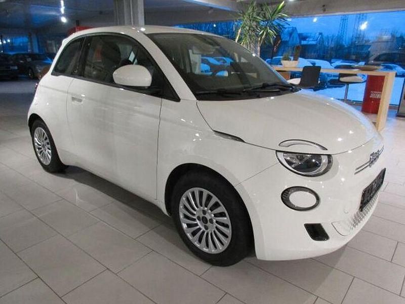 Gebraucht Fiat 500e Action 69 kW (95 PS) 2022 Weiß