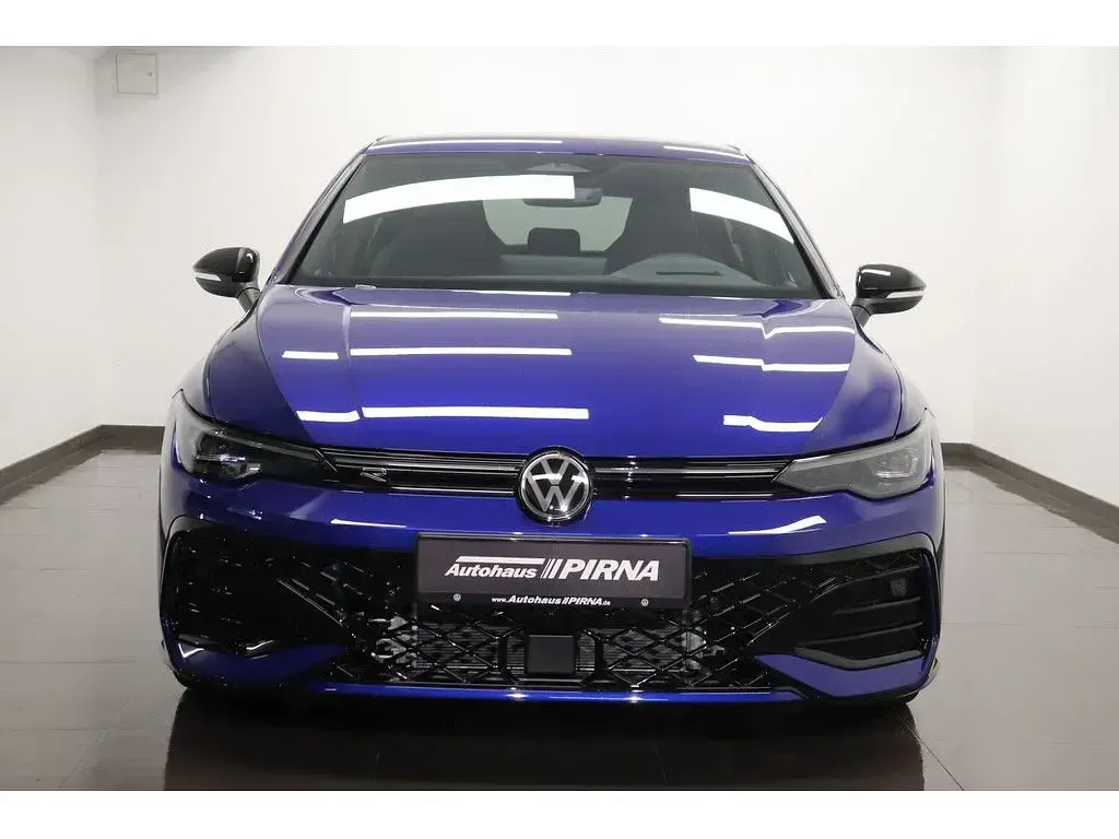 Gebraucht VW Golf VIII R-line 150 PS (110 kW) 2026 Blau Limousine
