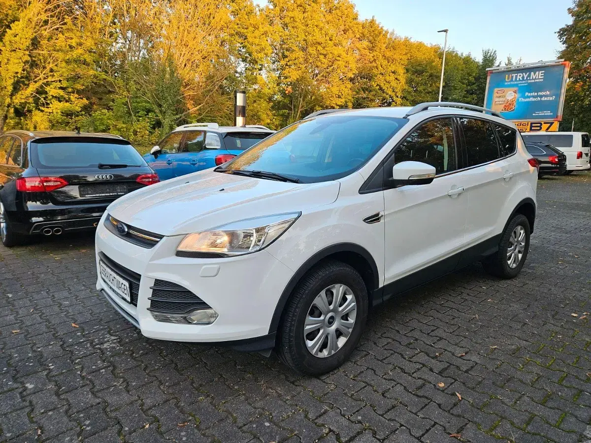 Gebraucht Ford Kuga SYNC Edition 150 PS (110 kW) 2014 Weiß SUV