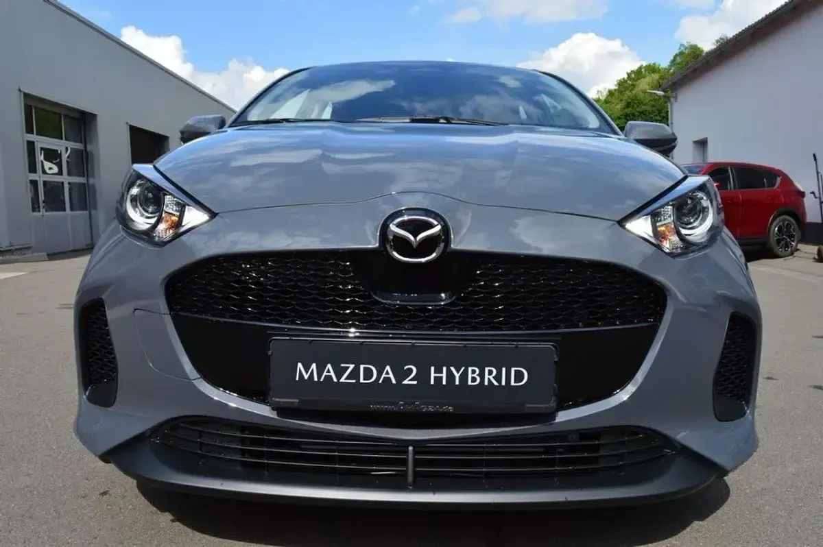 Neu Mazda 2 Center-Line 116 PS (85 kW) 2026 Charcoal grey Kleinwagen