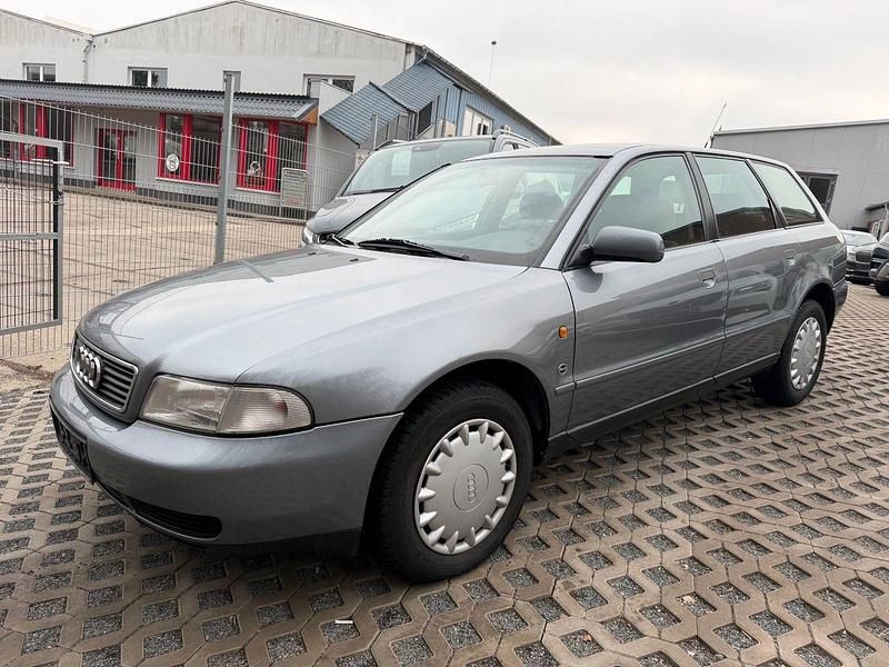 Gebraucht Audi A4 125 PS (91 kW) 1997 Grau Kombi