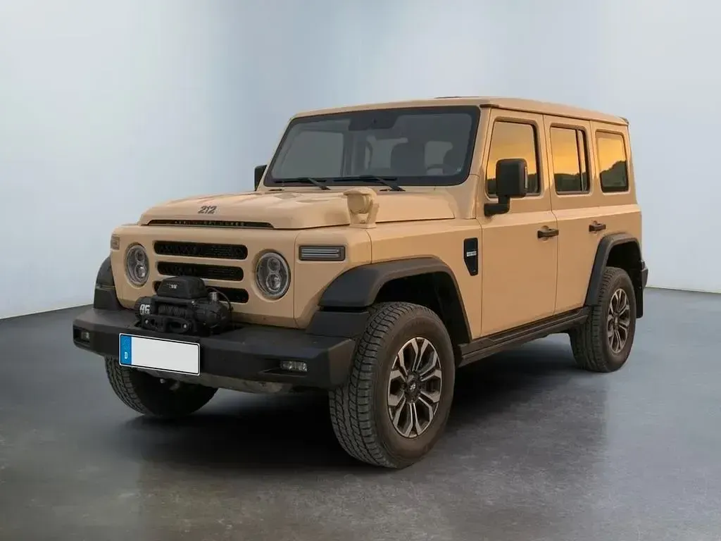 Neu BAW 212 166 PS (122 kW) 2025 Grau SUV