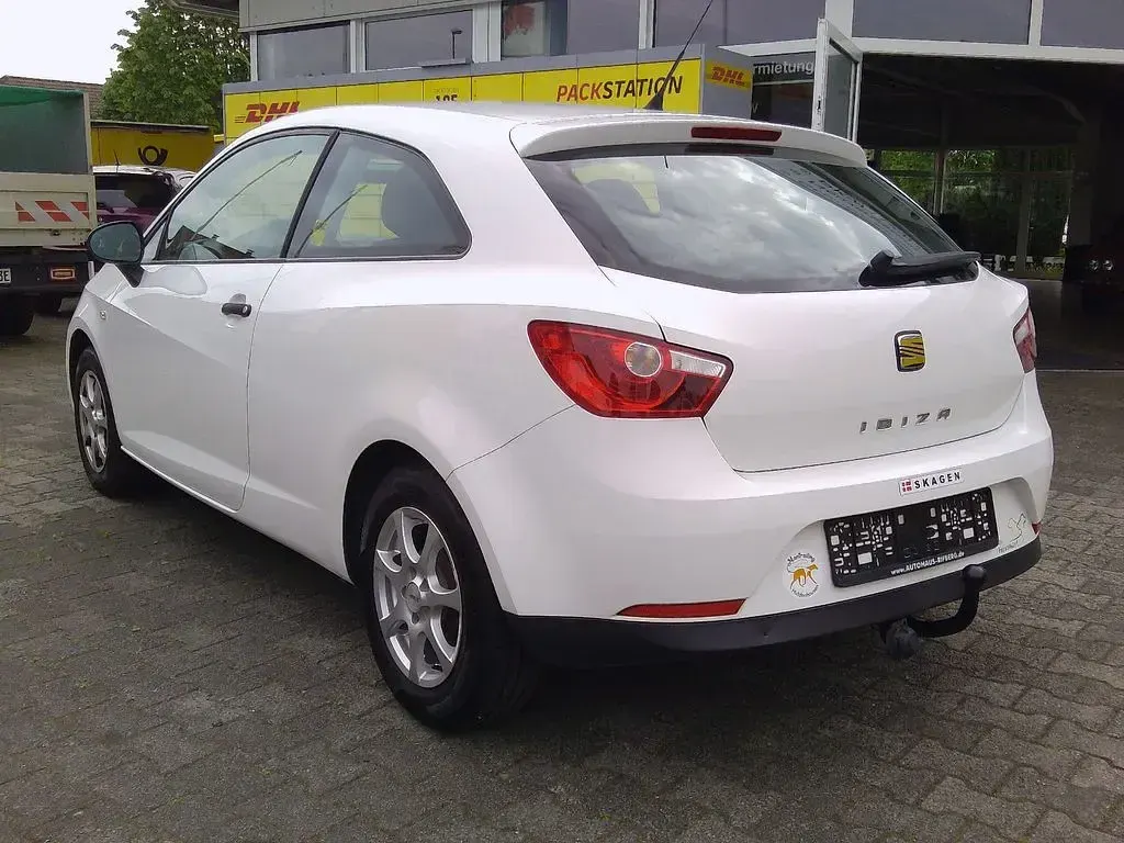 Gebraucht Seat Ibiza SC Basis 60 PS (44 kW) 2011 Weiß Kleinwagen