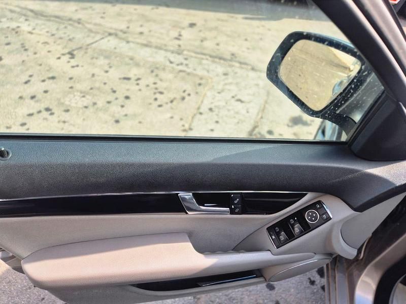 Gebraucht Mercedes C230 204 PS (150 kW) 2007 Silber Limousine