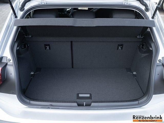Gebraucht VW Polo R-line 95 PS (69 kW) 2024 Reflexsilber metallic Limousine