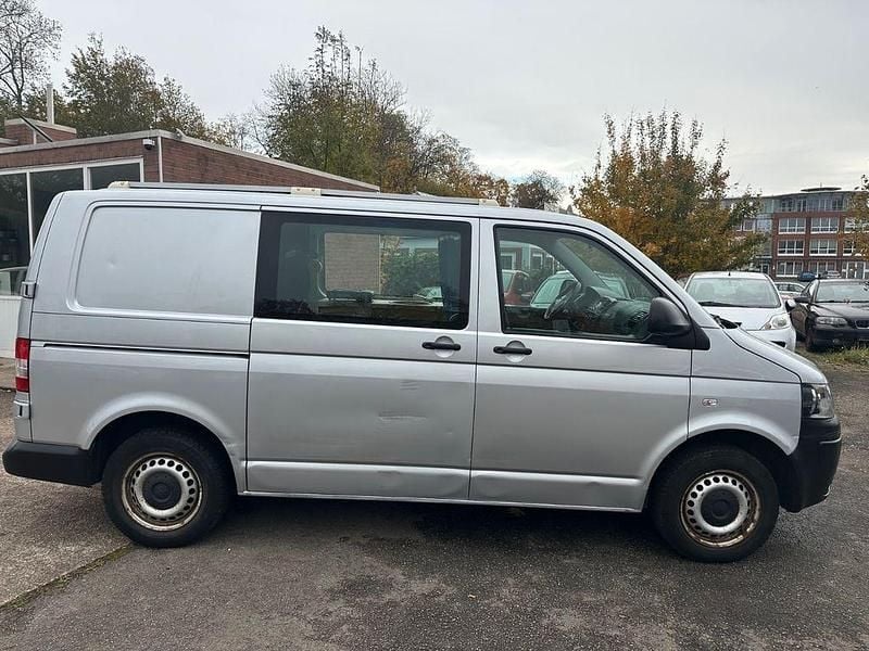 Gebraucht VW T5 140 PS (102 kW) 2014 Silber Van