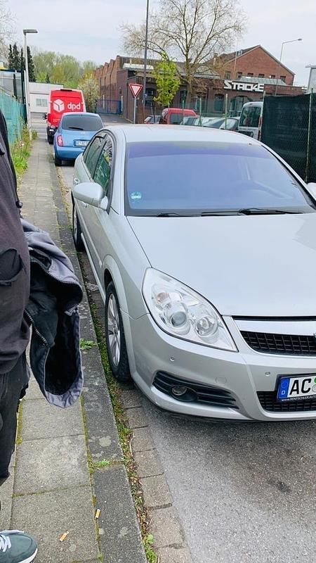 Silber Gebraucht 2007 Opel Vectra Limousine | 1.800 € (Fairer Preis) - Bild 1/4