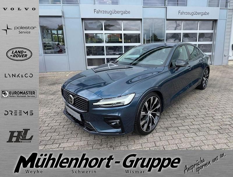 Blau Gebraucht 2024 Volvo S60 Plus Limousine | 38.900 € (Fairer Preis) - Bild 1/4
