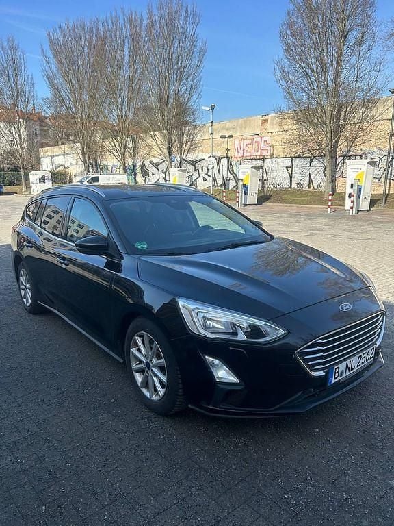 Gebraucht Ford Focus Active 120 PS (88 kW) 2019 Schwarz Limousine