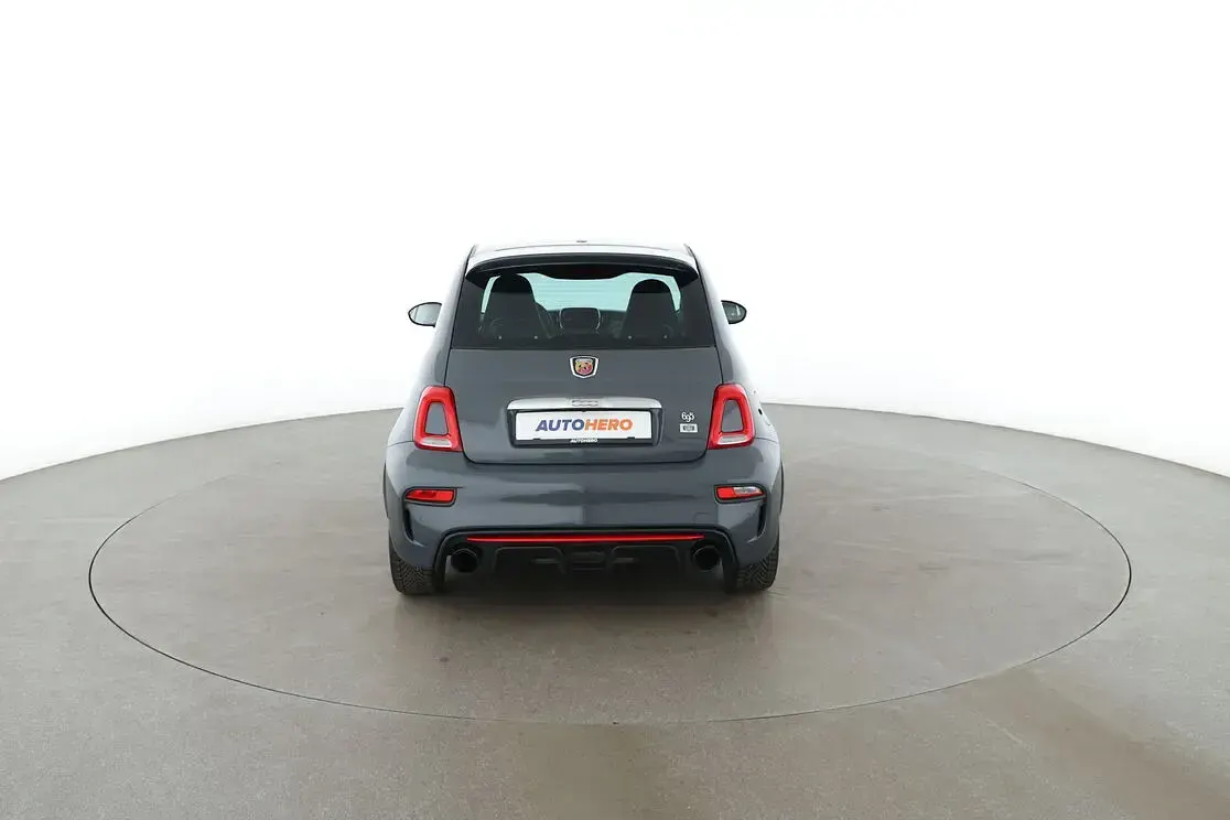 Gebraucht Abarth 695 165 PS (121 kW) 2018 Grau Kleinwagen
