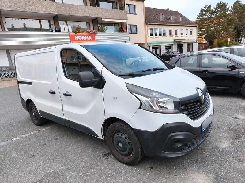 Weiß Gebraucht 2018 Renault Trafic Basis Van | 8.250 € (Fairer Preis) - Bild 1/4