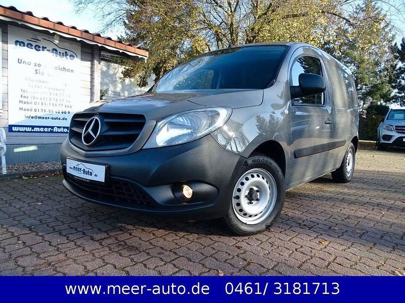 Grau Gebraucht 2015 Mercedes Citan 109 Van / Kleinbus | 7.999 € (Fairer Preis) - Bild 1/4