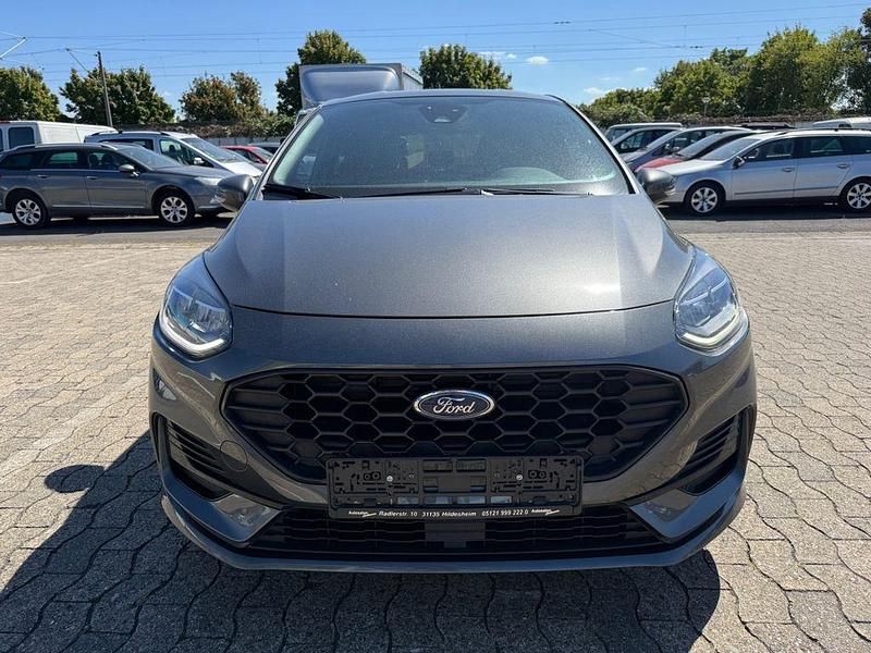 Grau Gebraucht 2022 Ford Fiesta ST-Line Kleinwagen | 10.500 € (Guter Preis) - Bild 1/4