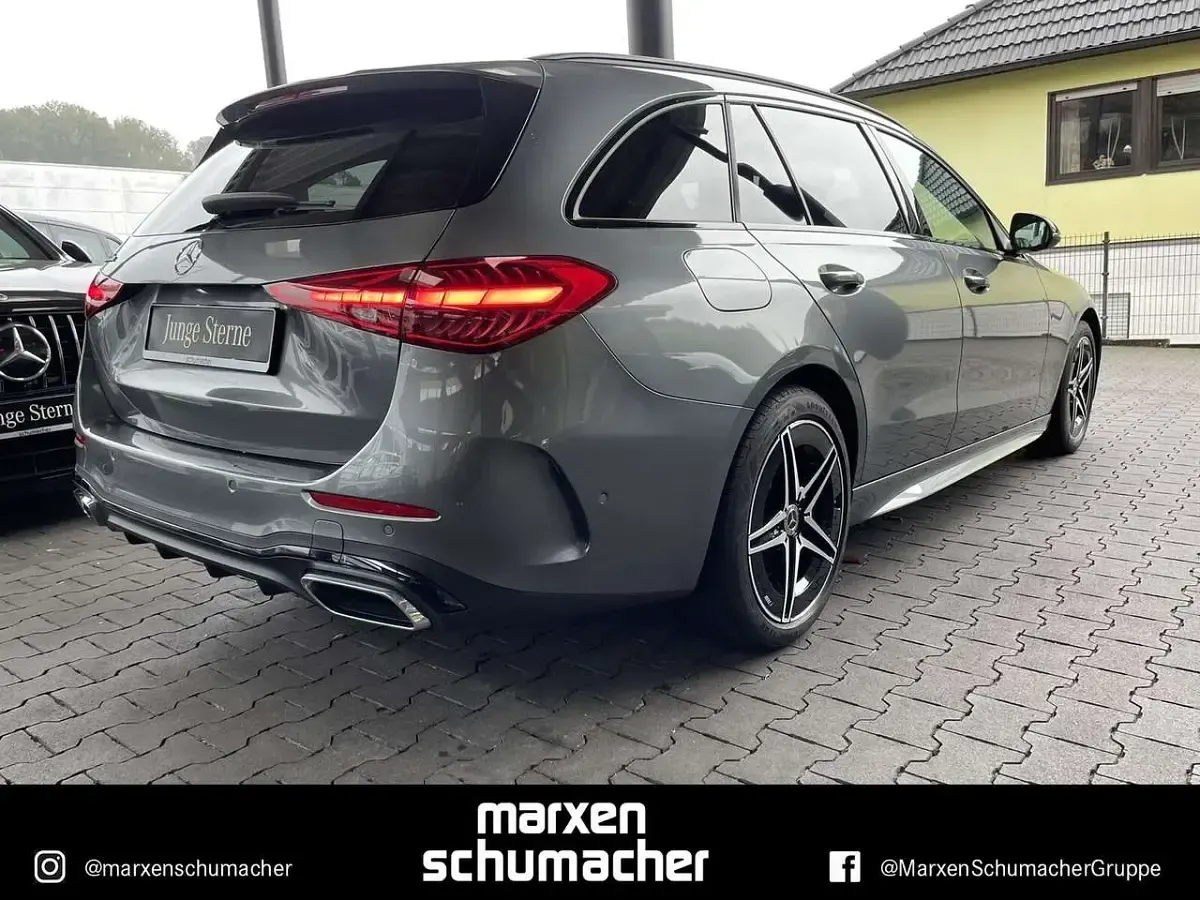 Gebraucht Mercedes C300e Business 204 PS (150 kW) 2022 Lack selenitgrau Kombi