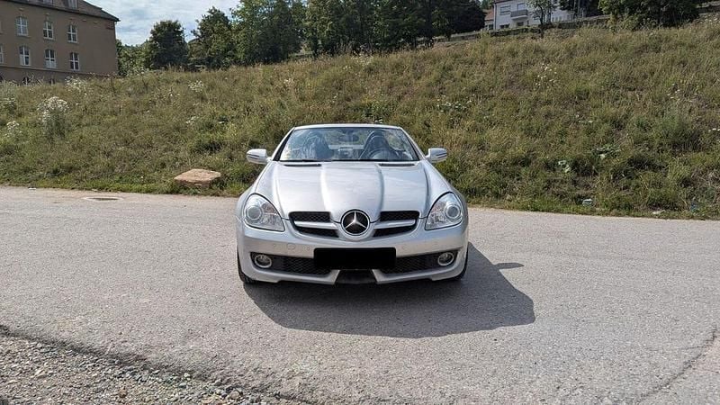 Gebraucht Mercedes SLK200 184 PS (135 kW) 2010 Silber Cabrio