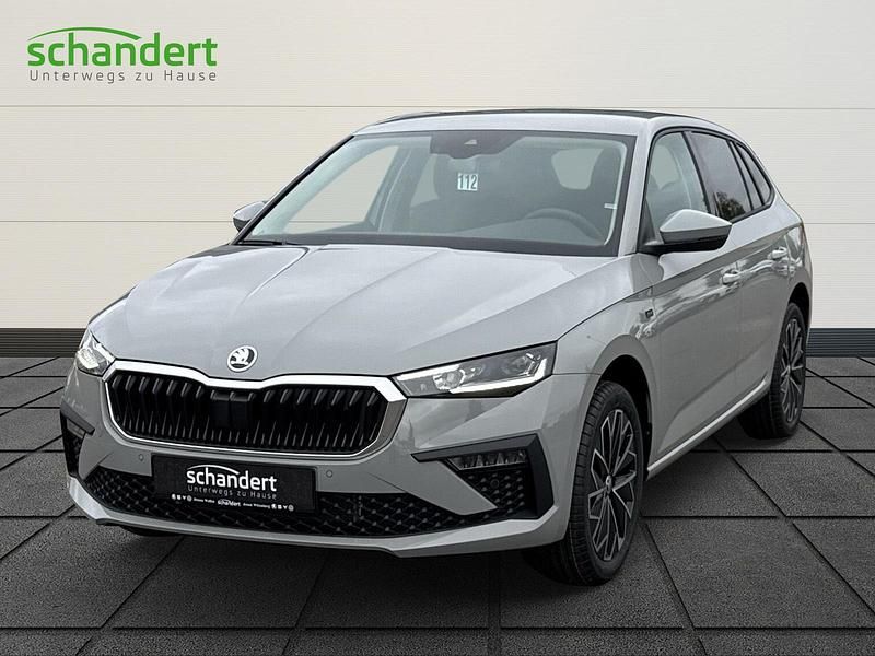 Stahlgrau (grau) Gebraucht 2024 Skoda Scala Drive Kleinwagen | 29.450 € - Bild 1/1