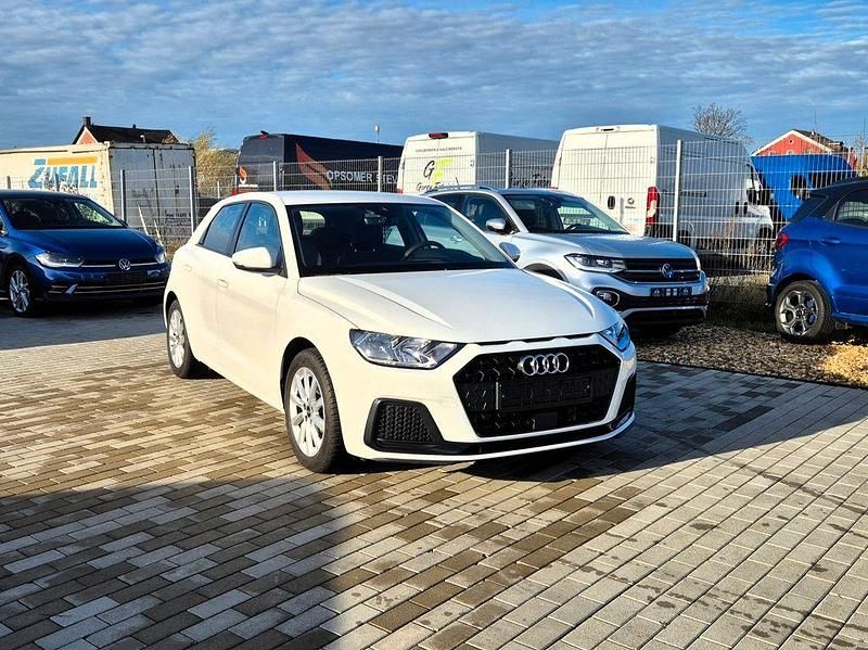 Gebraucht Audi A1 Sportback 95 PS (69 kW) 2024 Weiß Kleinwagen