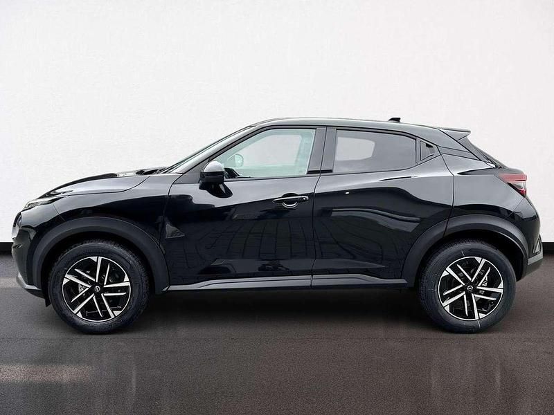 Neu Nissan Juke N-Connecta 114 PS (83 kW) 2025 Pearl black SUV