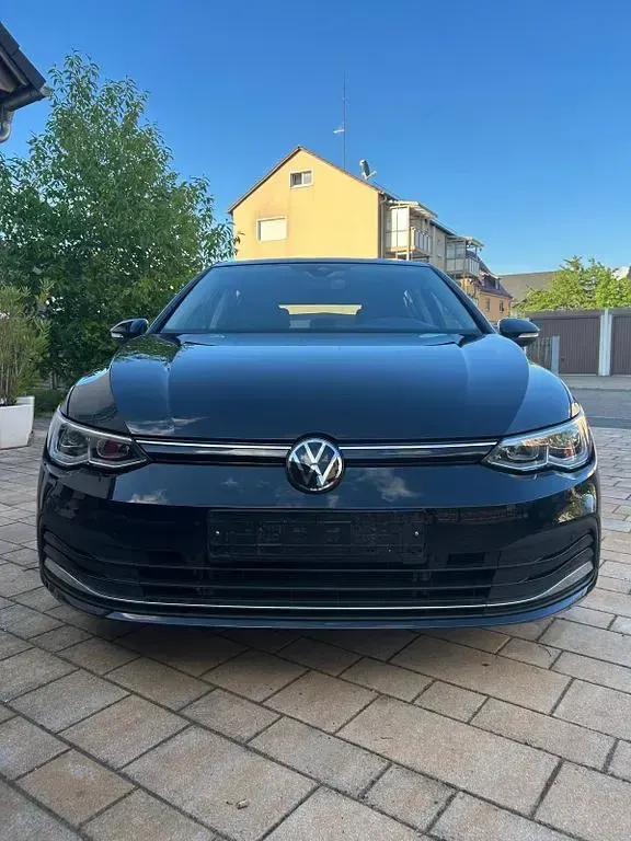 Gebraucht VW Golf VIII Move 150 PS (110 kW) 2023 Schwarz Limousine
