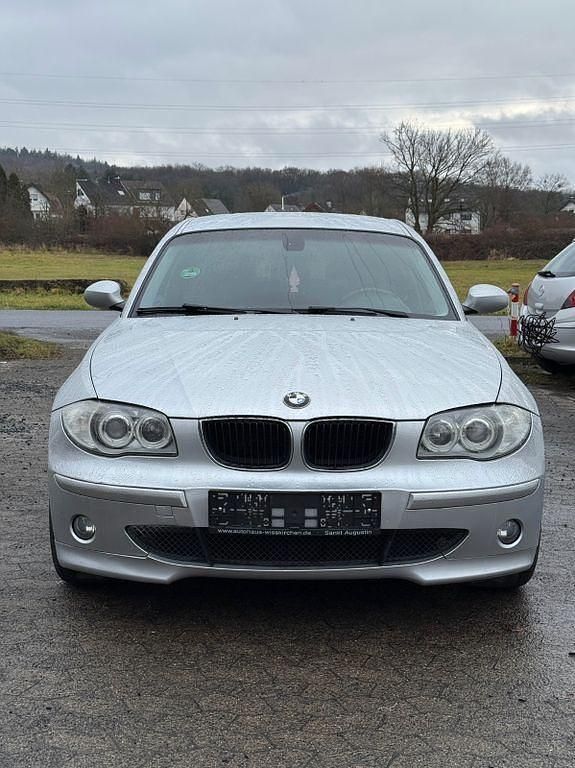 Gebraucht BMW 118 129 PS (94 kW) 2005 Silber Kleinwagen