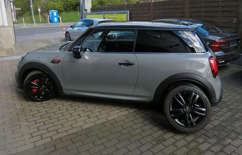 Gebraucht Mini John Cooper Works 231 PS (169 kW) 2022 Grau Kleinwagen