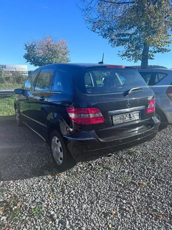 Gebraucht Mercedes B170 116 PS (85 kW) 2005 Schwarz Van / Kleinbus