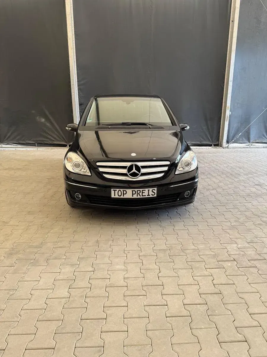 Gebraucht Mercedes B200 136 PS (100 kW) 2008 Schwarz Van / Kleinbus