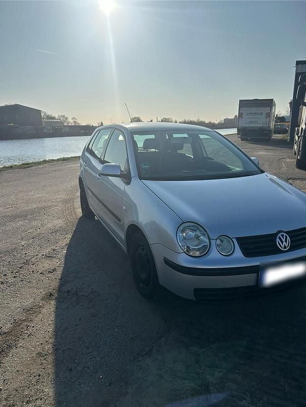 Gebraucht VW Polo 75 PS (55 kW) 2001 Silber Kleinwagen