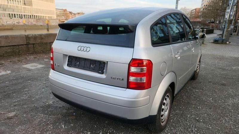 Gebraucht Audi A2 61 PS (44 kW) 2004 Silber Kleinwagen