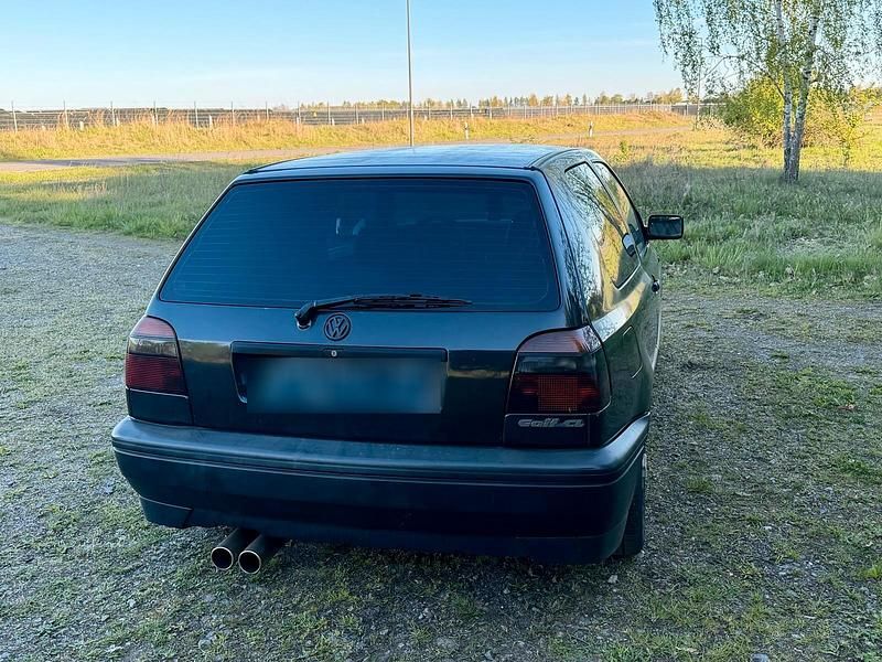 Brugt VW Golf III 75 HK (55 kW) 1992 Sort Hatchback
