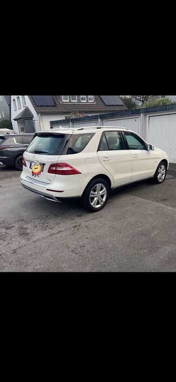 Gebraucht Mercedes ML250 204 PS (150 kW) 2012 Weiß SUV