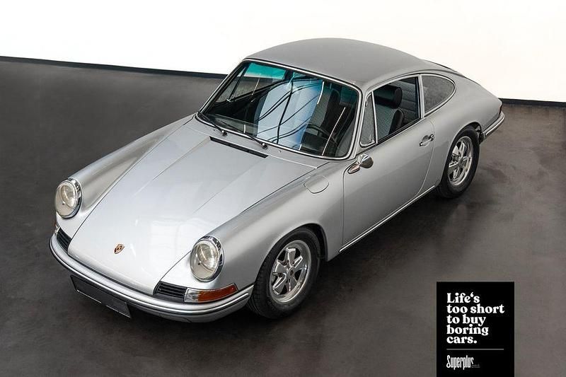 Second-hand Porsche 911 131 CP (96 kW) 1966 Argintiu Coupe