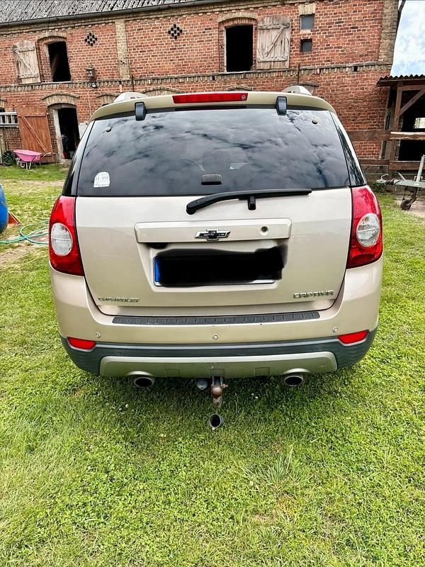 Gebraucht Chevrolet Captiva 163 PS (119 kW) 2012 Gold SUV